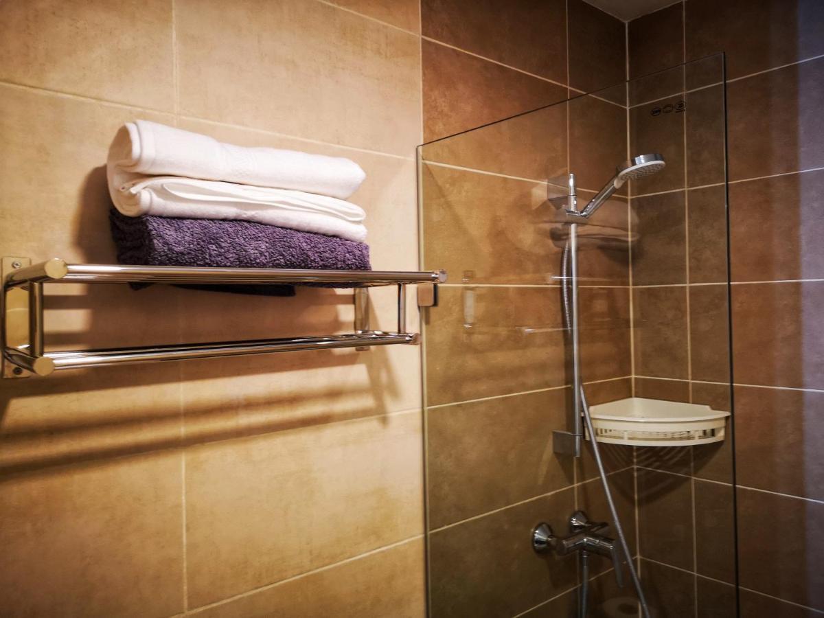 E14, Forest View Apartments, Deposit Required To Confirm Booking Kololi Kültér fotó